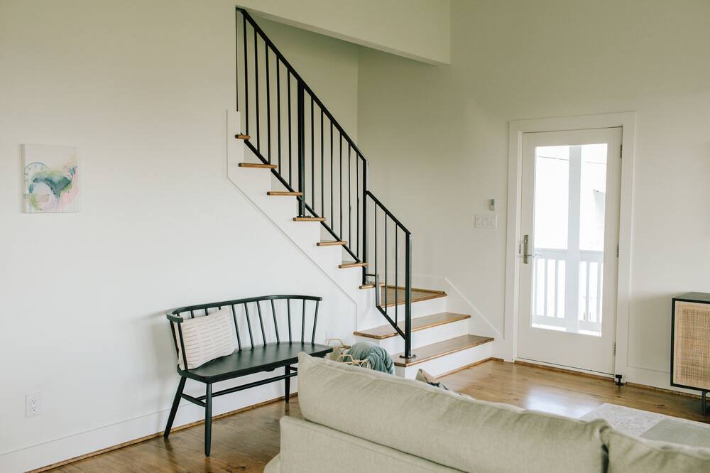 Photo of Livingroom in Jamaica Beach