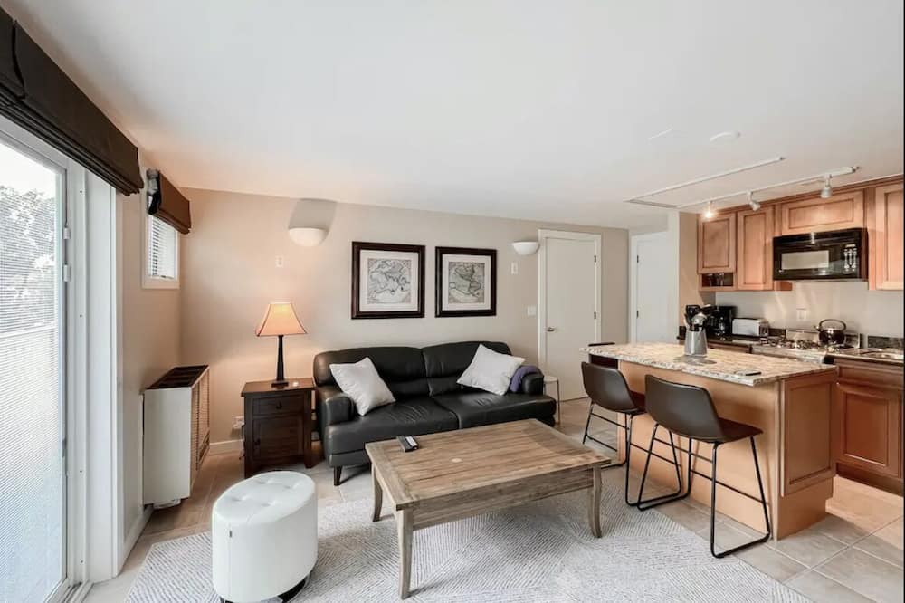 Photo of Livingroom in Greenbrae