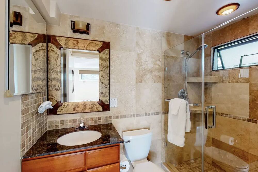 Photo of Bathroom in Greenbrae
