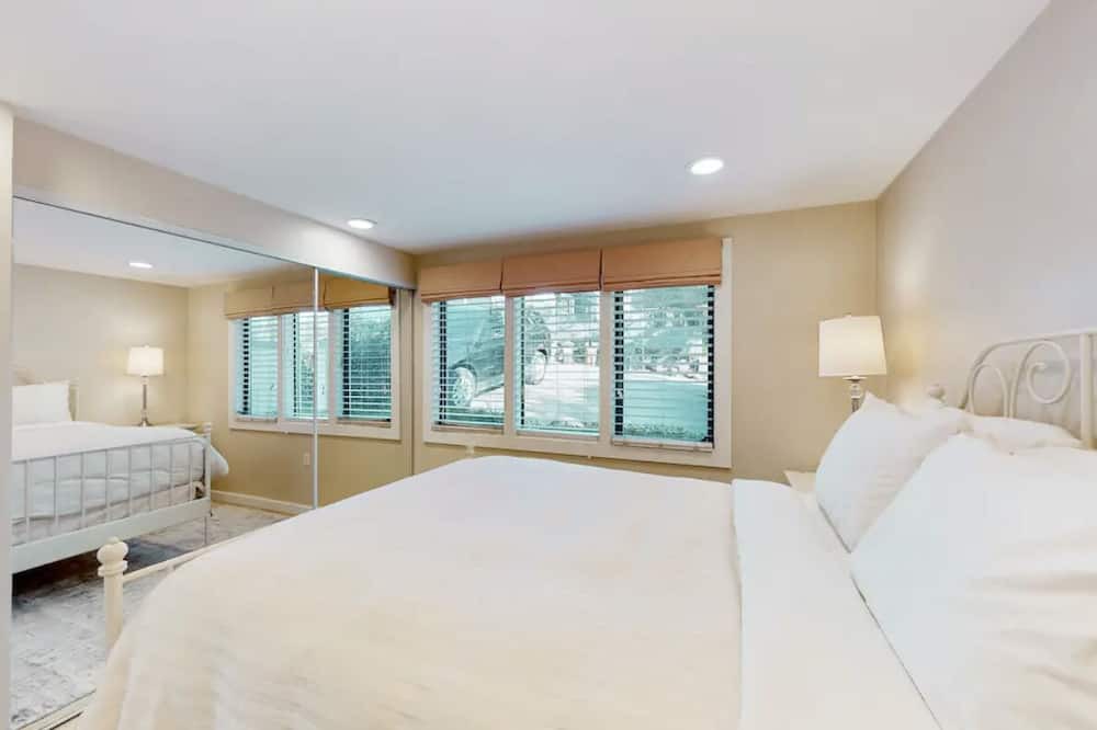 Photo of Bedroom in Greenbrae