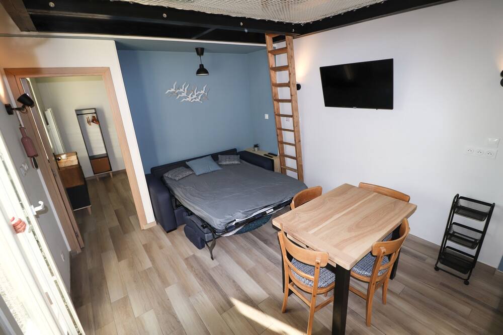 Photo of Bedroom in Verton