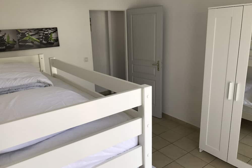 Photo of Bedroom in Egat