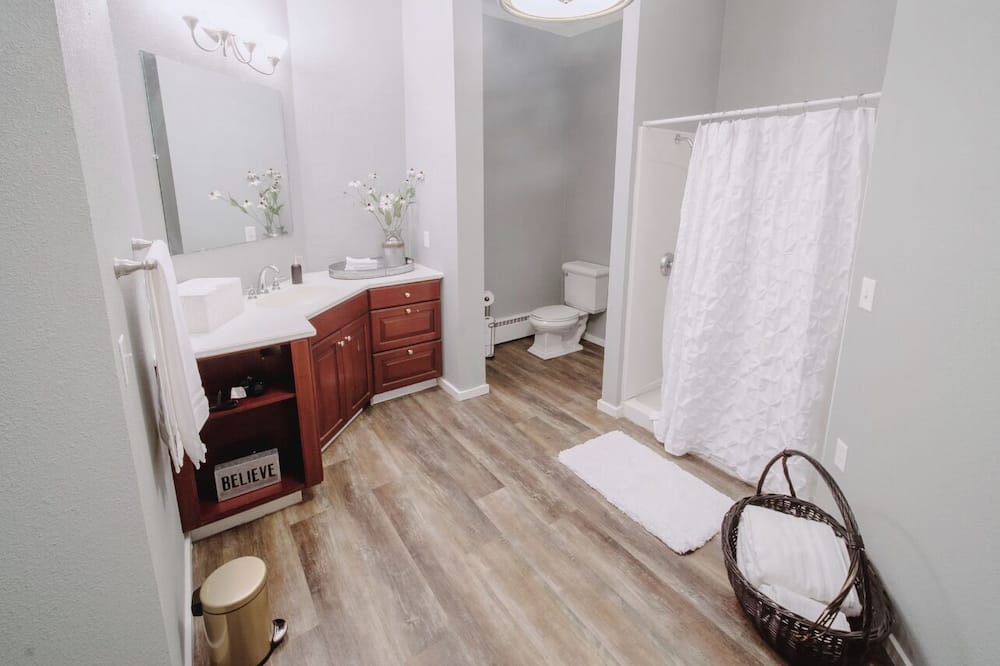 Photo of Bathroom in Chariton