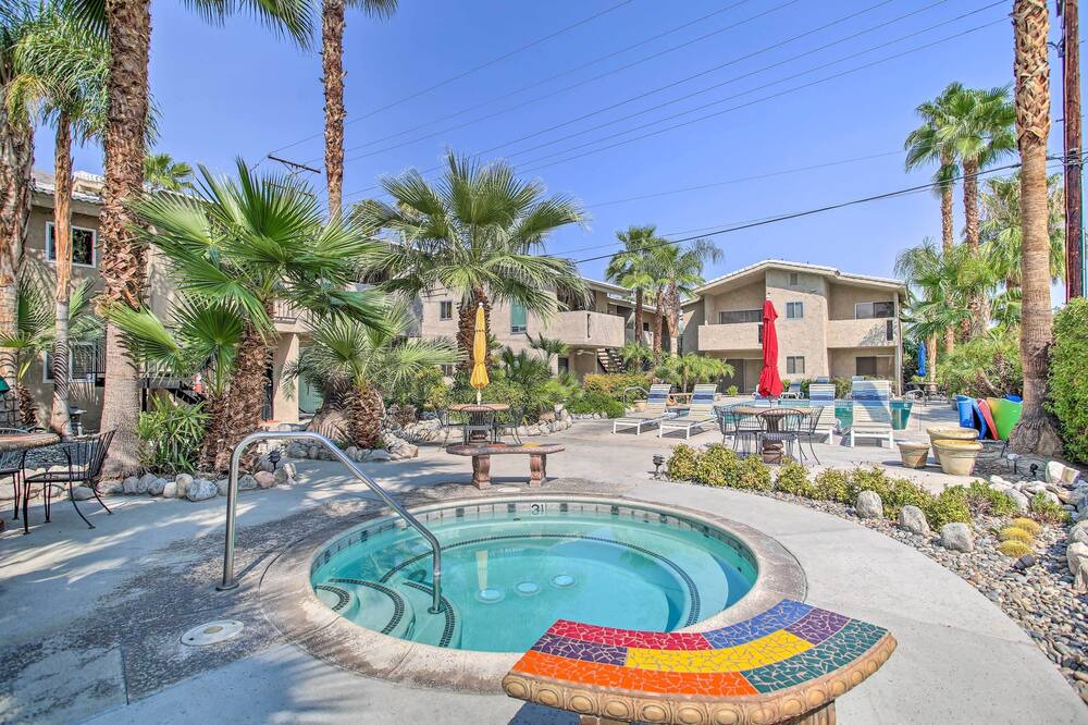 Photo of Outdoor in Tahquitz River Estates