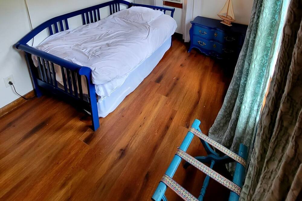 Photo of Bedroom in Town of Morehouse