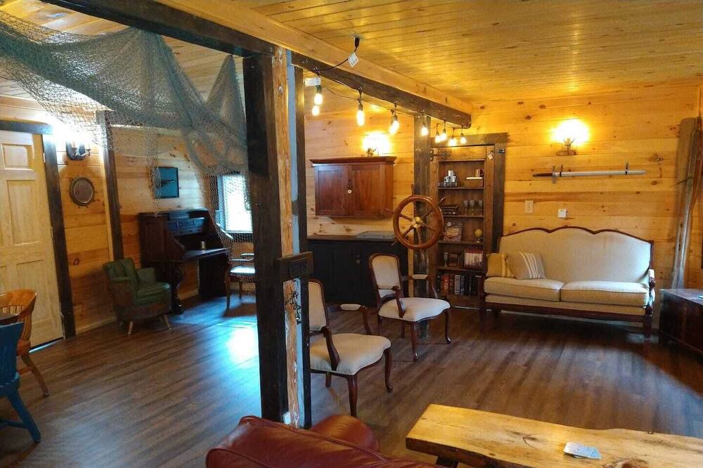 Photo of Bedroom in Town of Morehouse