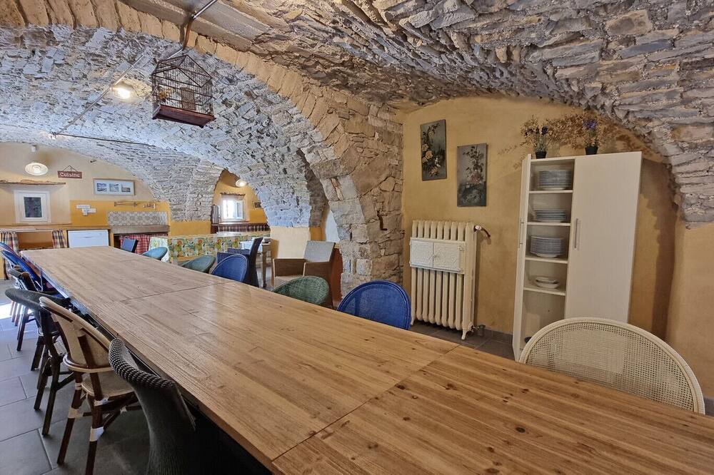 Photo of Livingroom in Saint-Cesaire-de-Gauzignan