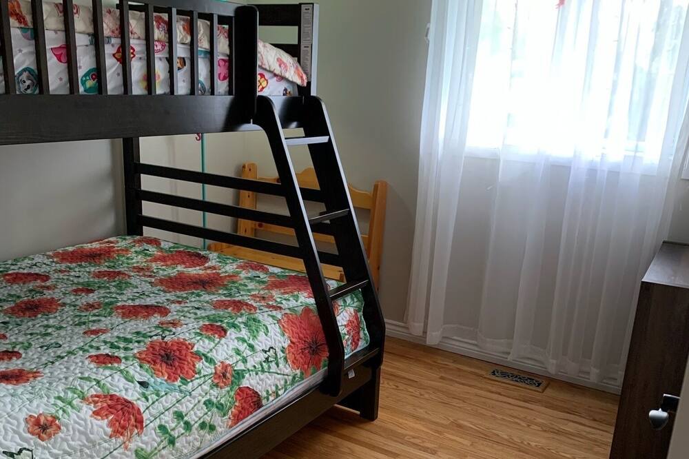Photo of Bedroom in Meaford