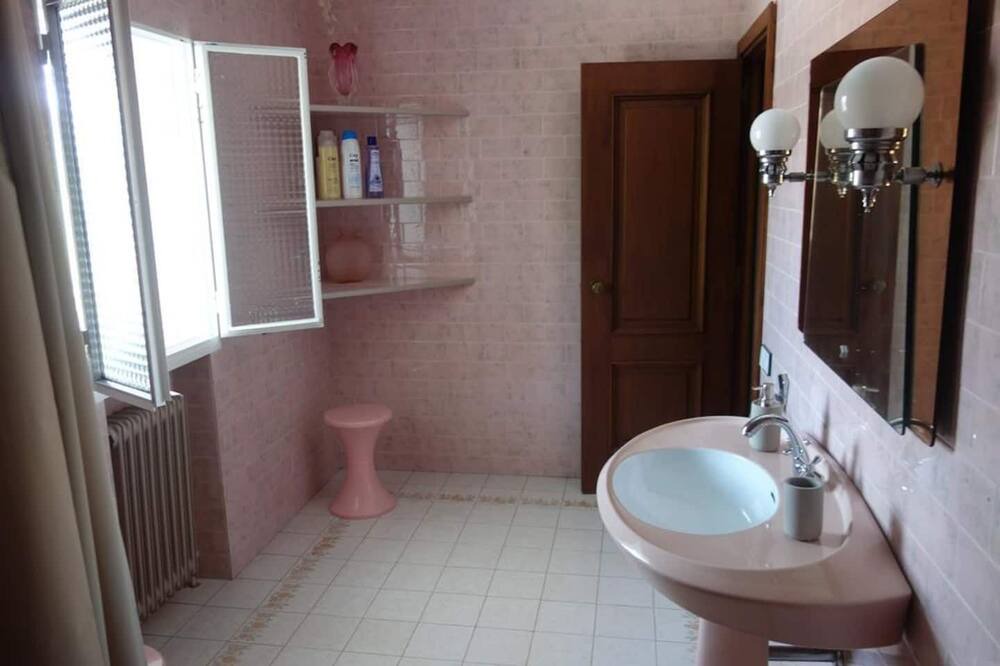 Photo of Bathroom in Valdesqui