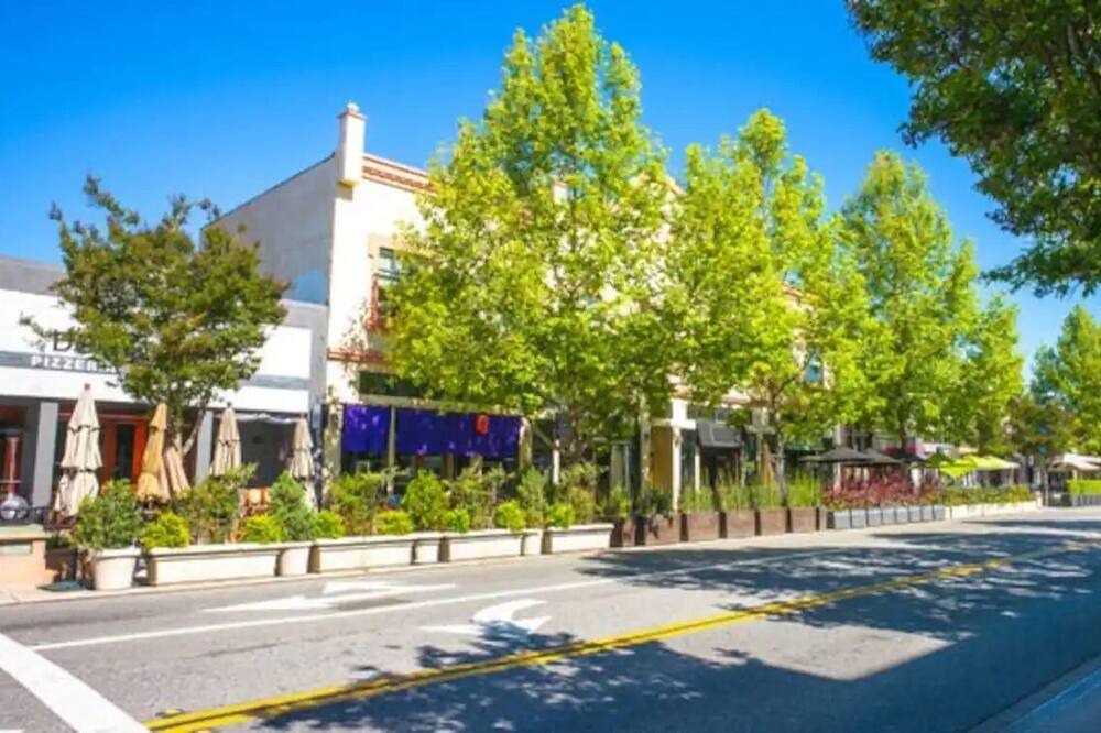 Photo of Outdoor in Mountain View