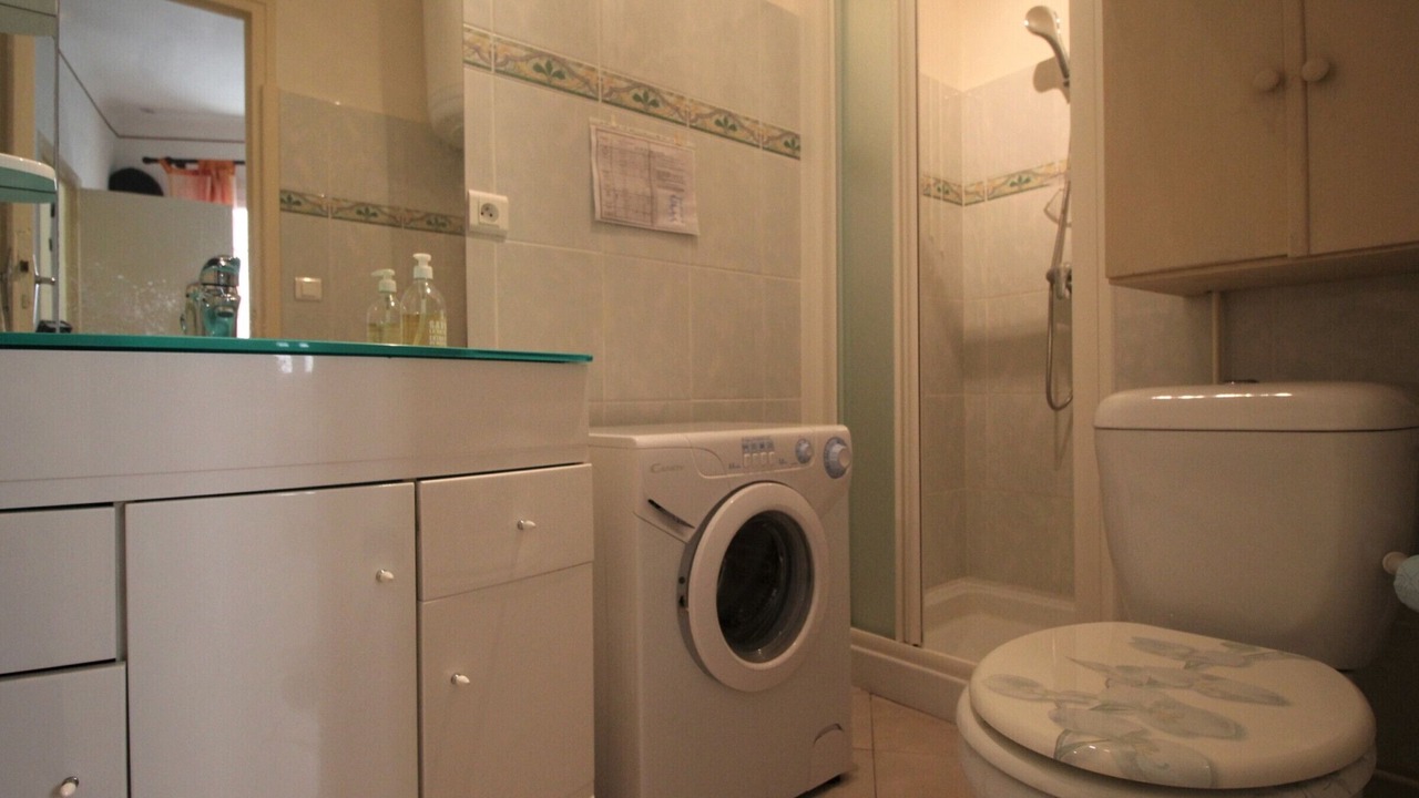 Photo of Bathroom in Port-Vendres