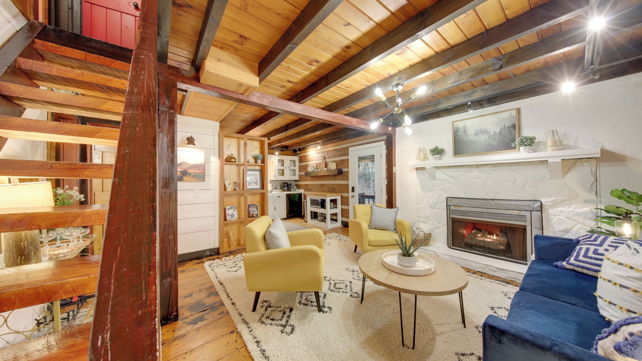 Photo of Livingroom in Hidden Lake