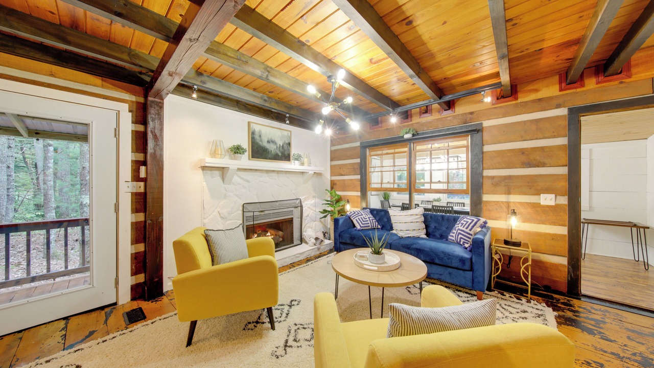 Photo of Livingroom in Hidden Lake