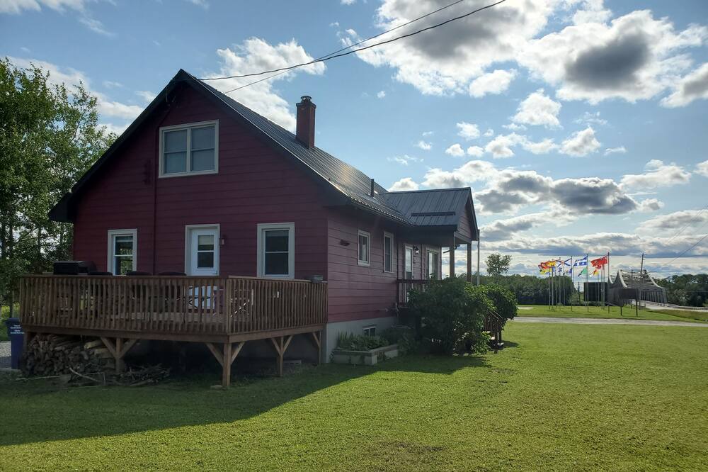 Photo of Outdoor in Smooth Rock Falls