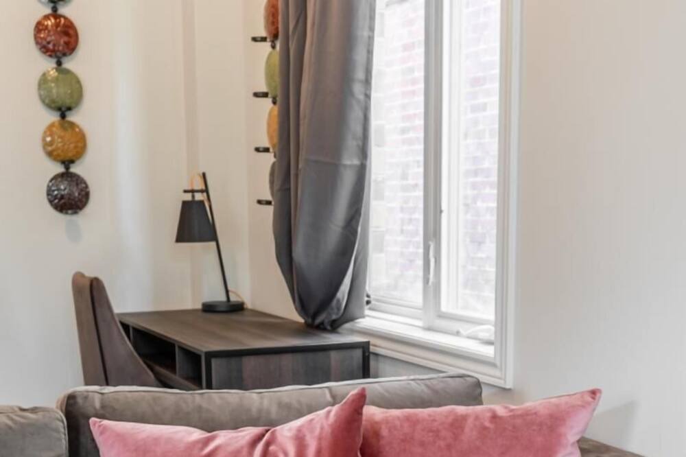 Photo of Livingroom in Stoney Creek