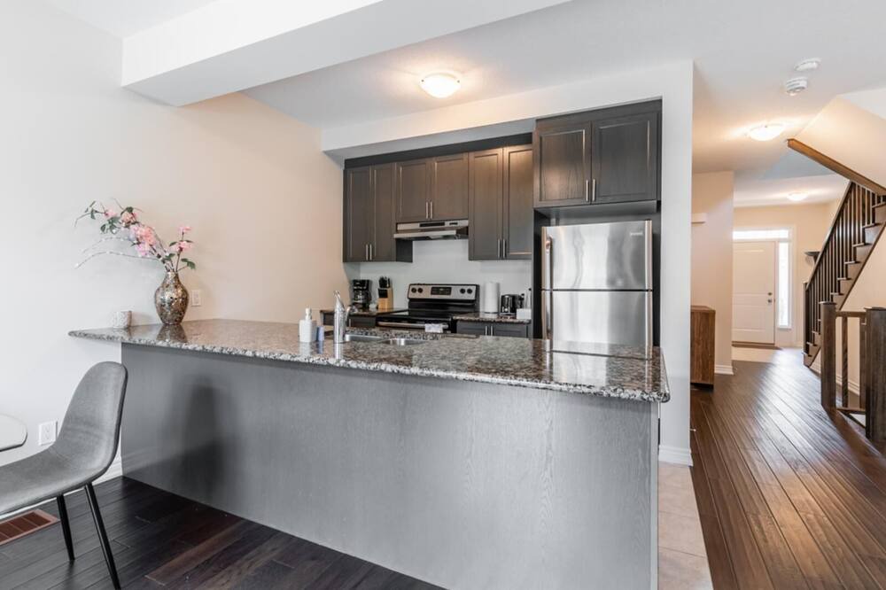 Photo of Kitchen in Stoney Creek