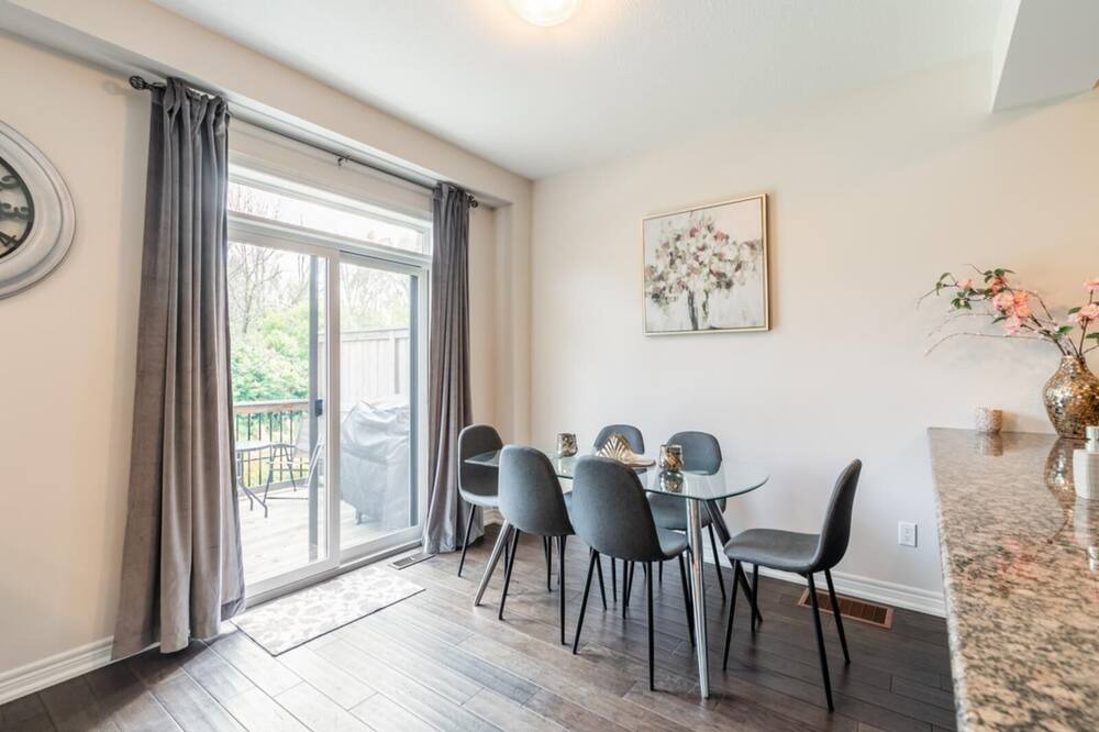 Photo of Kitchen in Stoney Creek