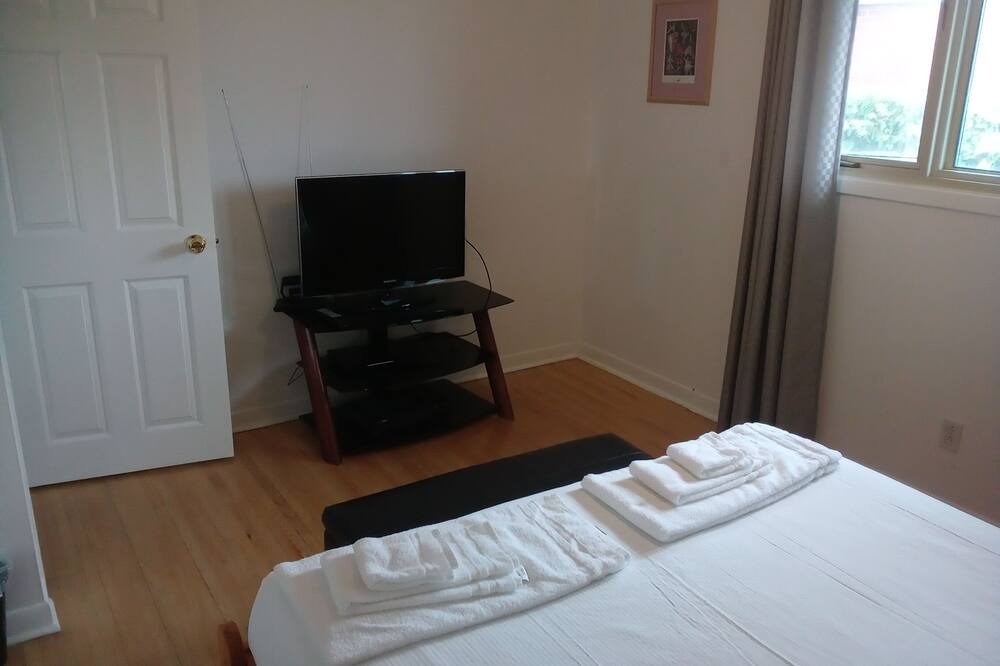 Photo of Bedroom in Downtown Gatineau
