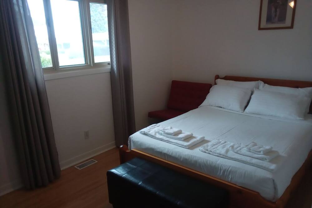 Photo of Bedroom in Downtown Gatineau