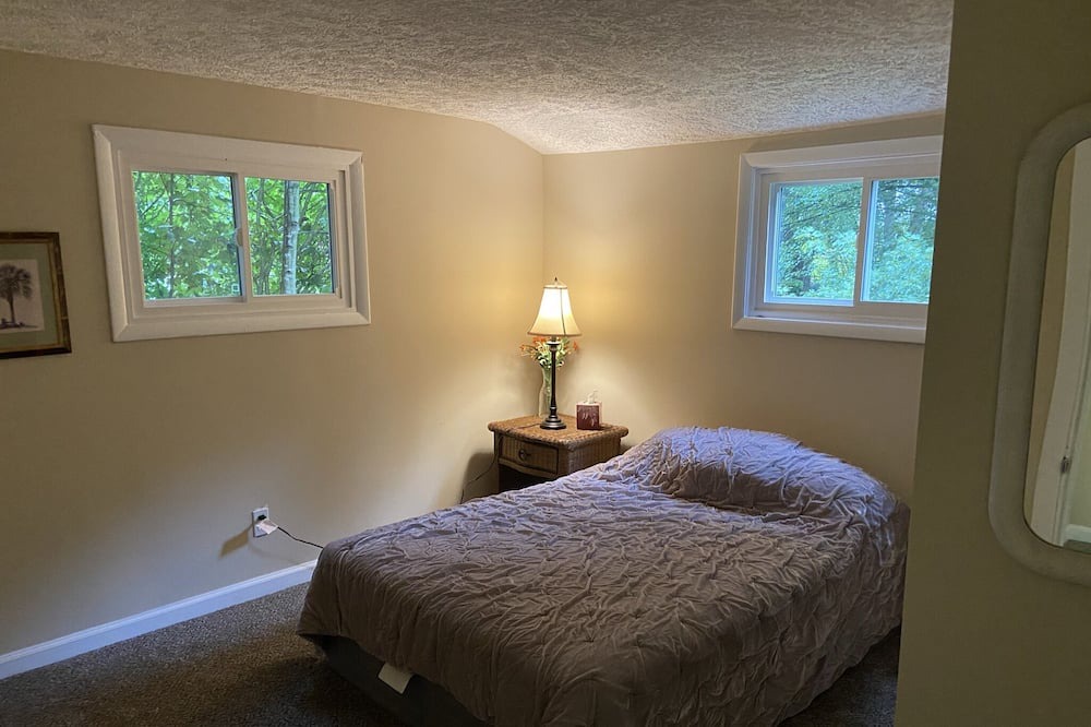 Photo of Bedroom in Baldwinsville