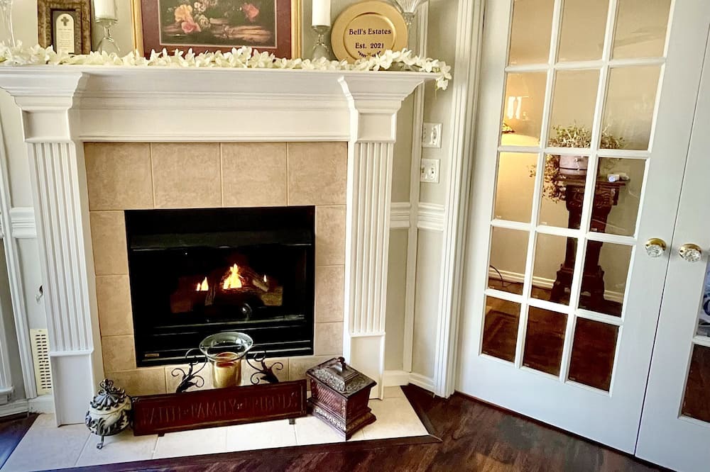 Photo of Livingroom in Horn Lake