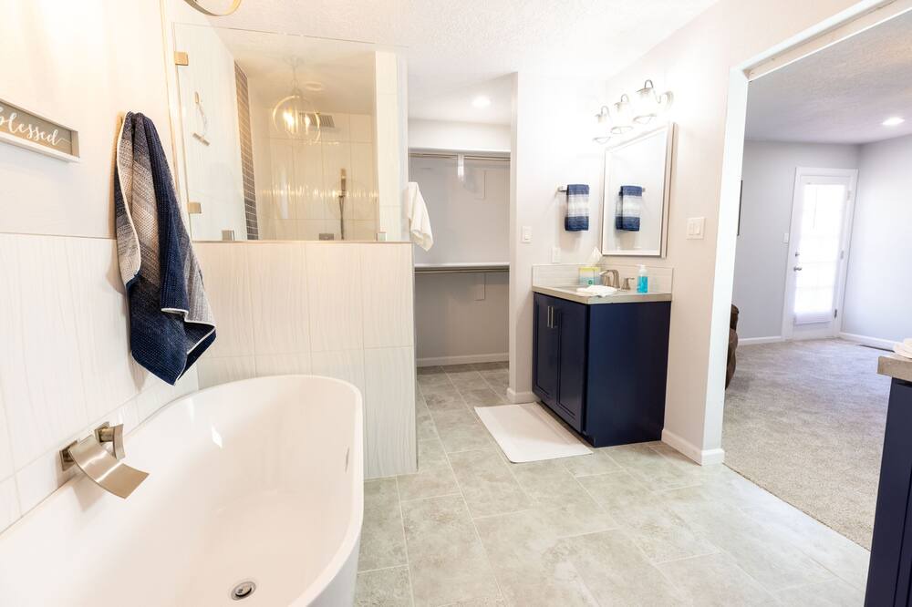 Photo of Bathroom in Albuquerque