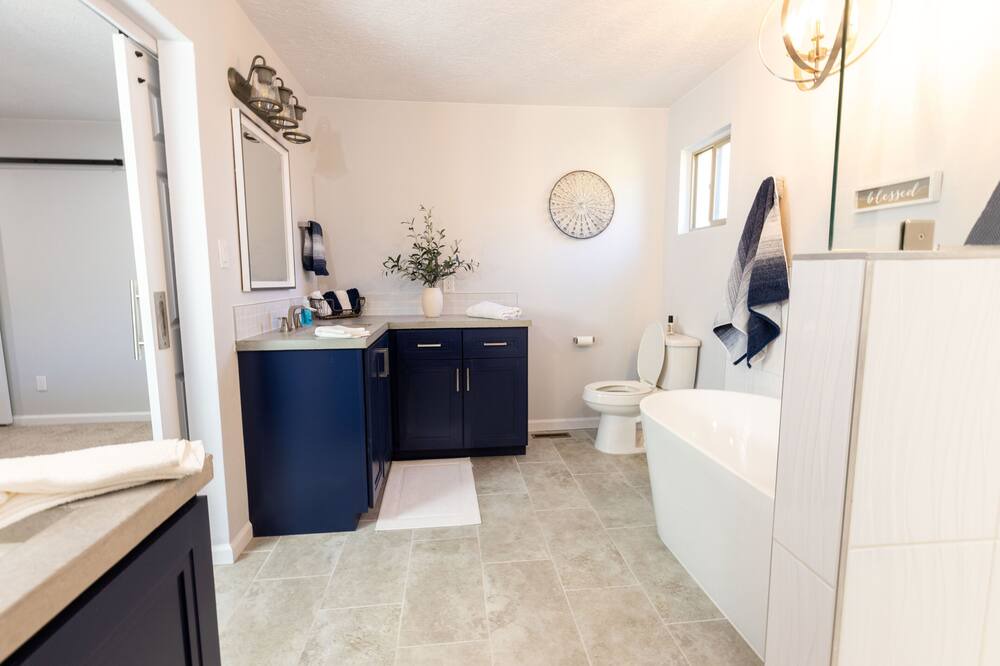 Photo of Bathroom in Albuquerque