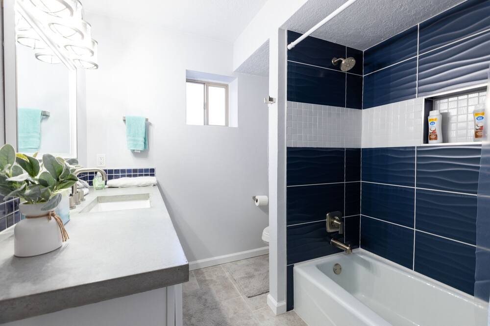 Photo of Bathroom in Albuquerque