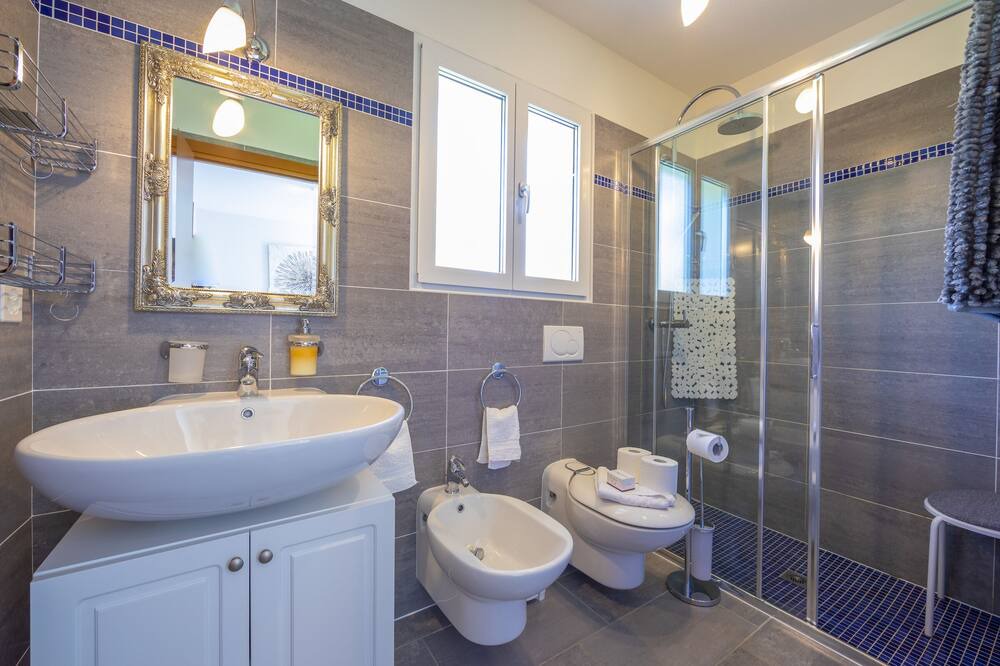 Photo of Bathroom in Caslano