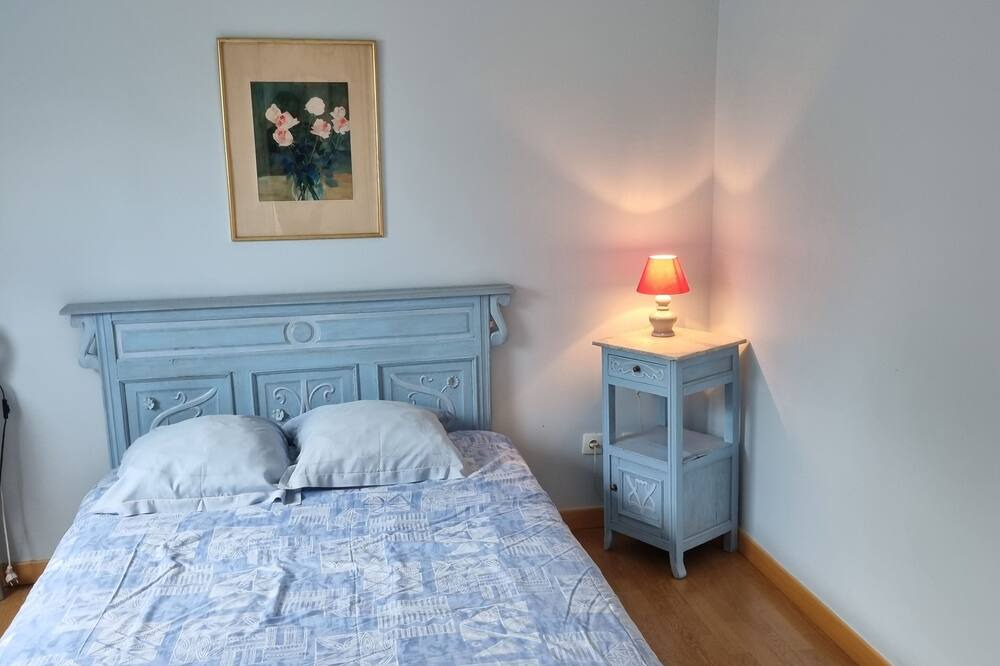 Photo of Bedroom in Theix-Noyalo