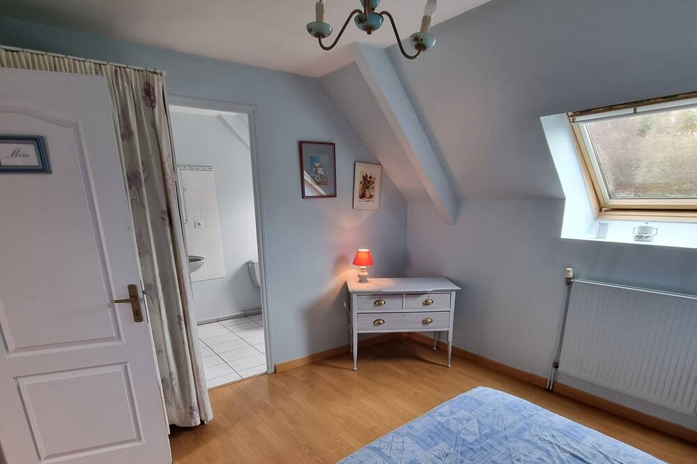 Photo of Bedroom in Theix-Noyalo