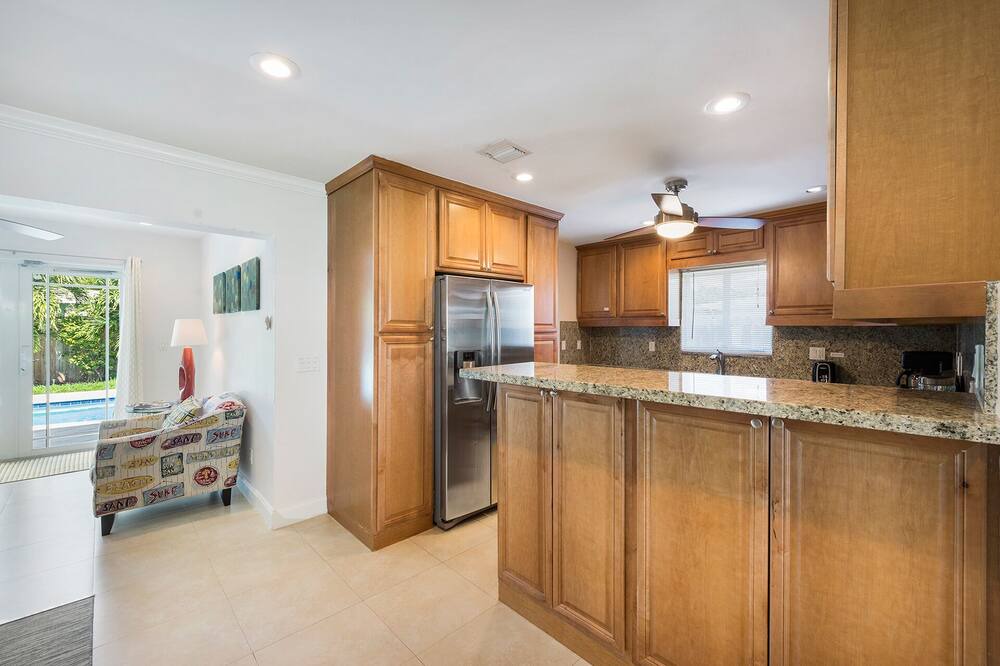 Photo of Kitchen in Oakland Park