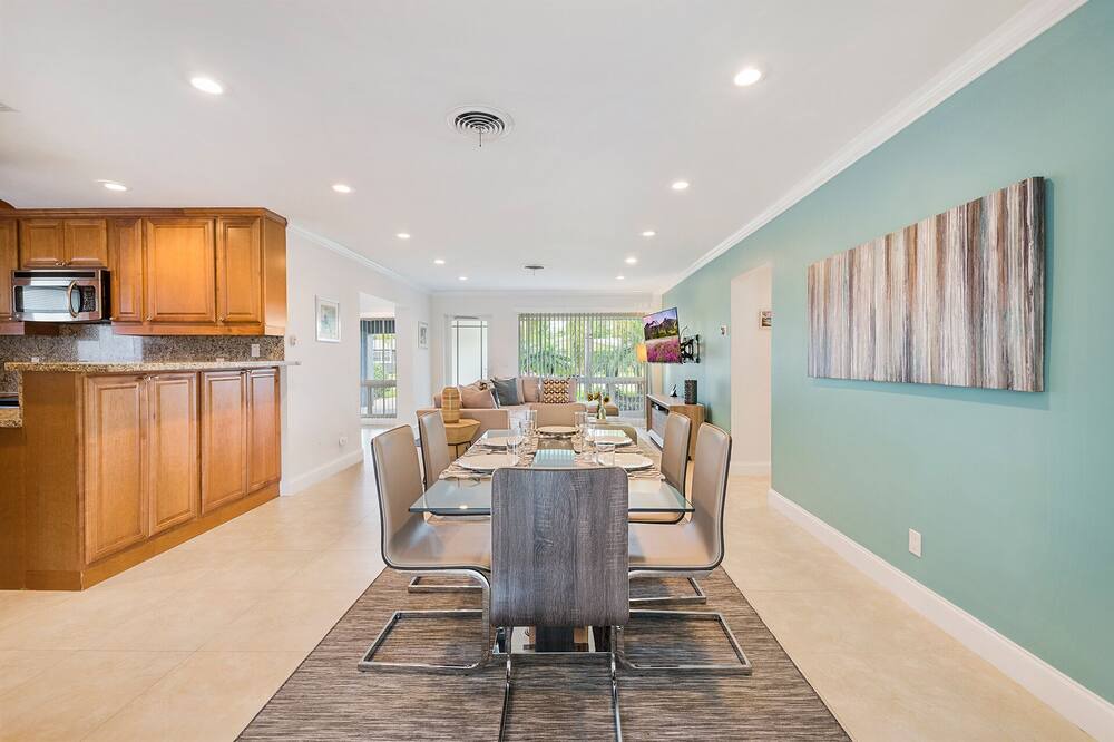 Photo of Kitchen in Oakland Park