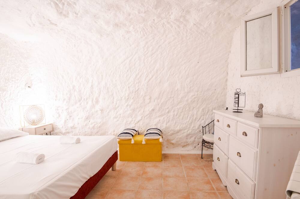 Photo of Bedroom in Luynes