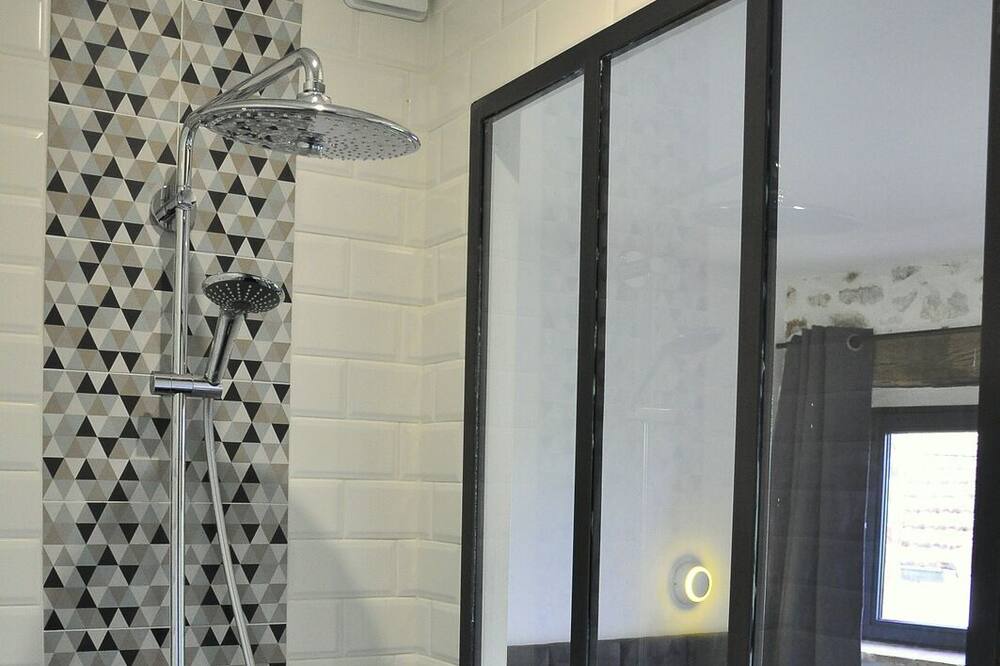 Photo of Bathroom in Allegre Les Fumades