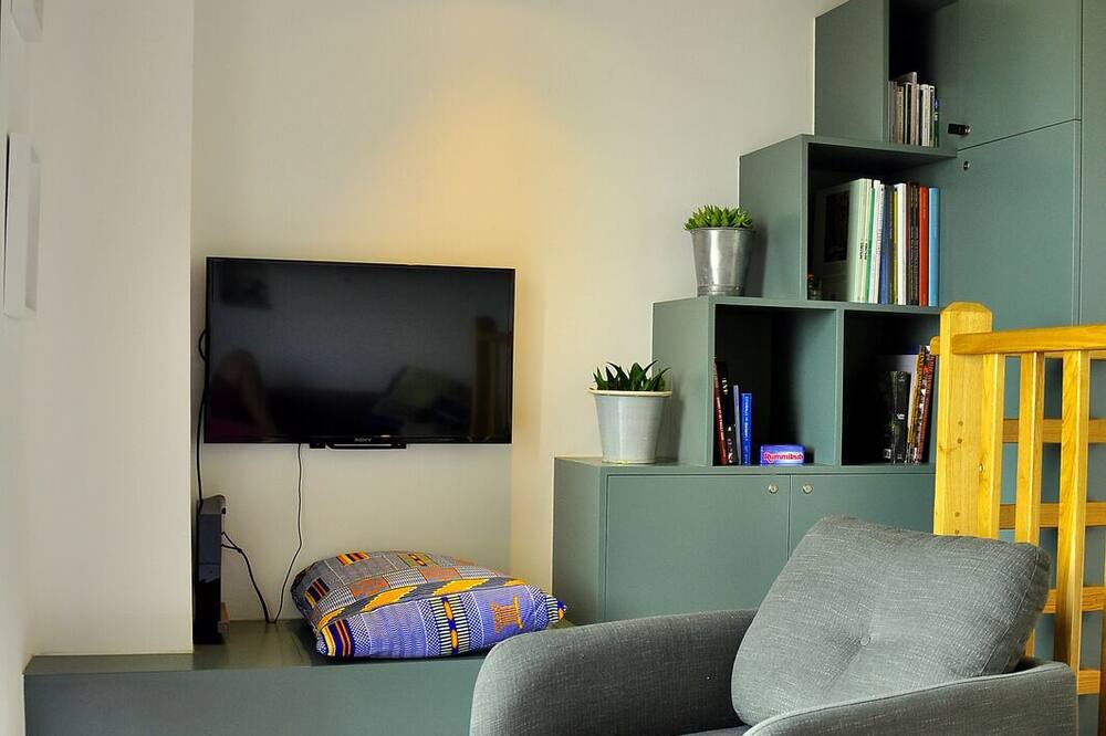 Photo of Livingroom in Allegre Les Fumades