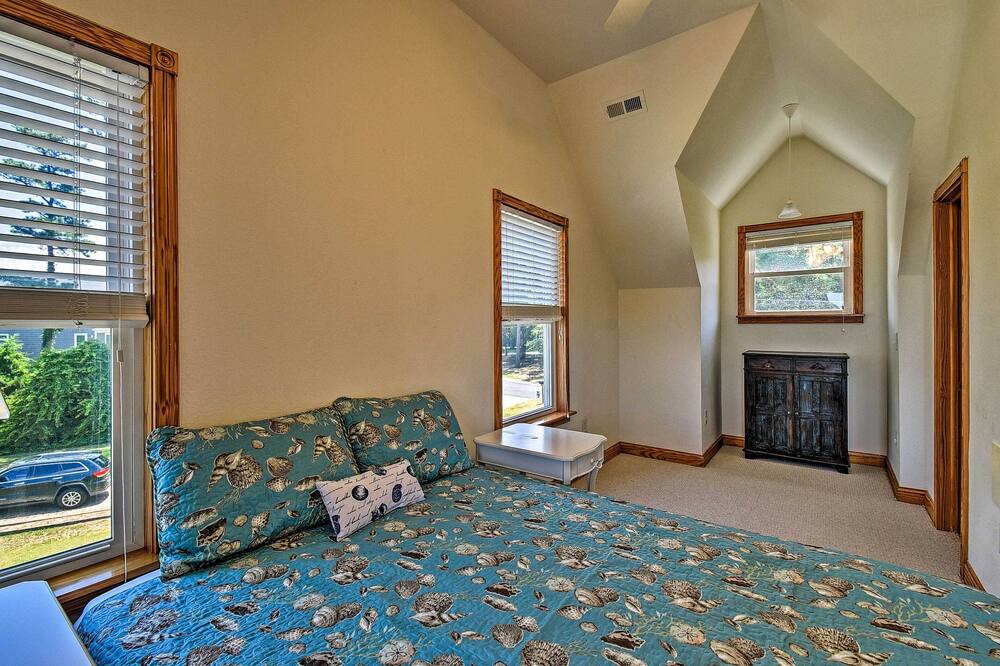 Photo of Bedroom in Colington Harbour