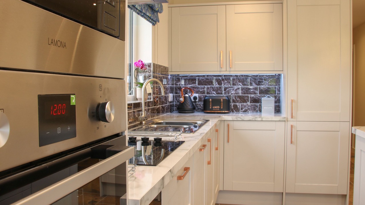 Photo of Others in Kingswood