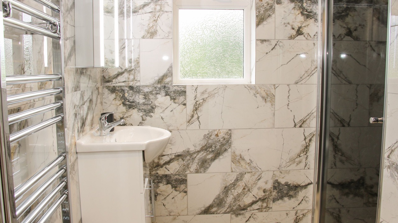 Photo of Others in Kingswood