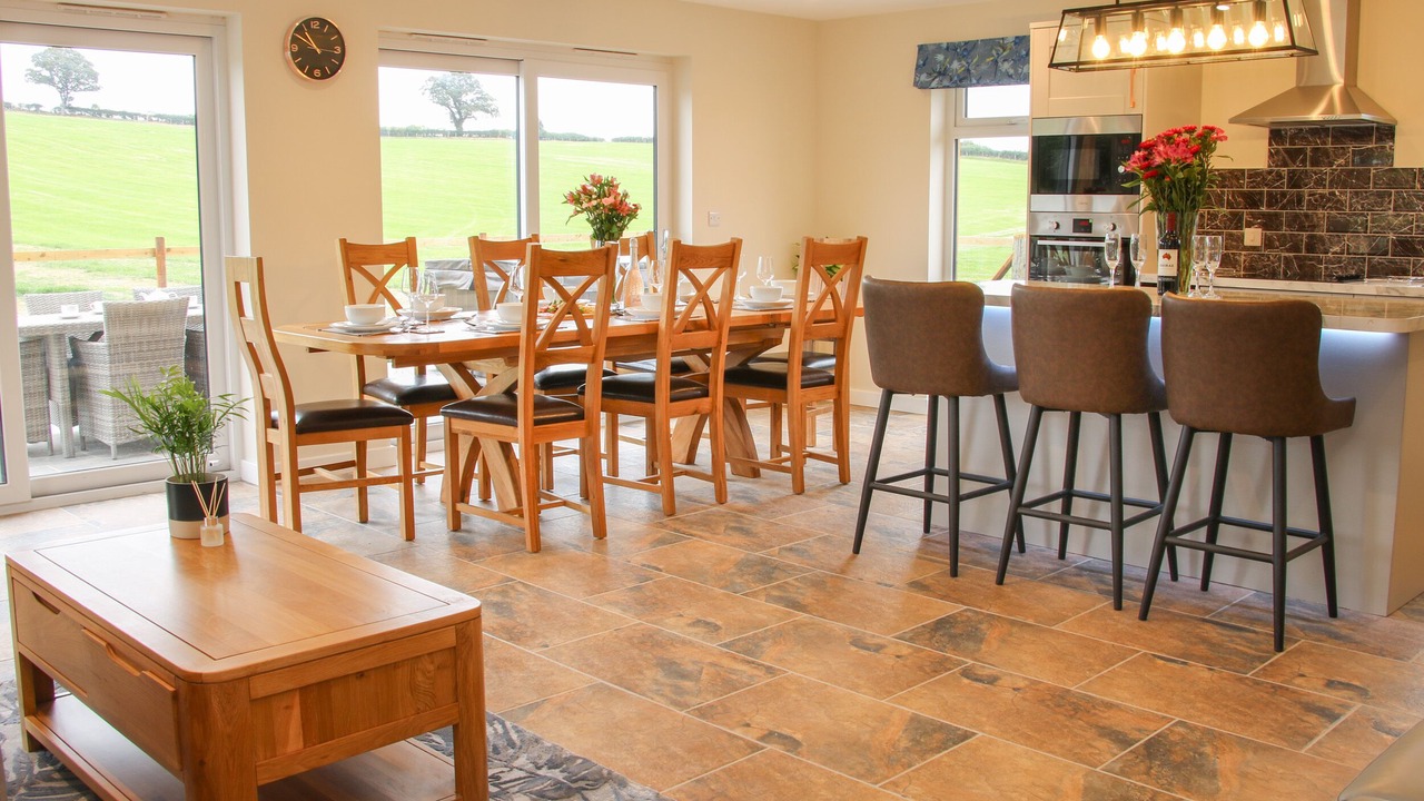 Photo of Others in Kingswood