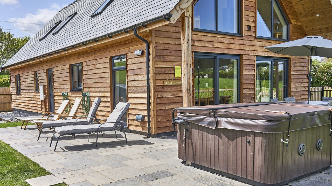 Photo of Others in Kingswood