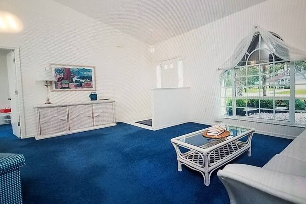 Photo of Bedroom in Broadmoor