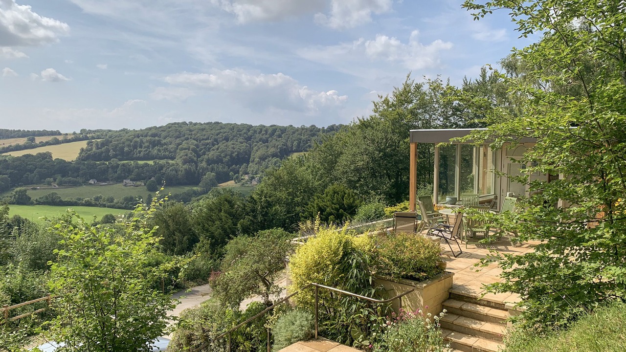 Photo of Others in Slad