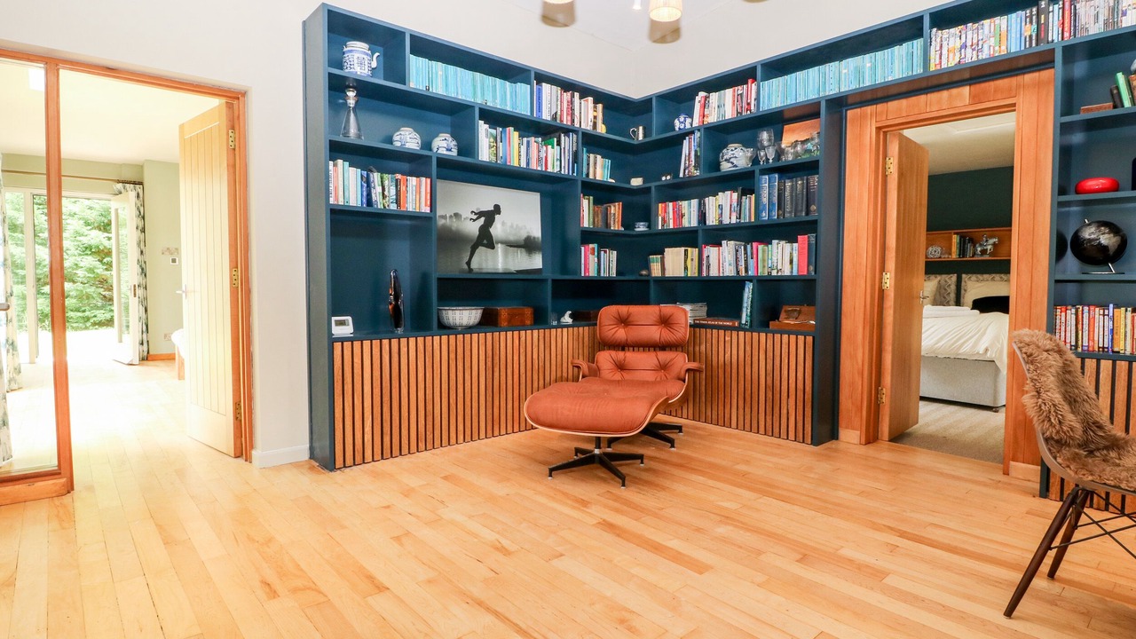 Photo of Others in Slad