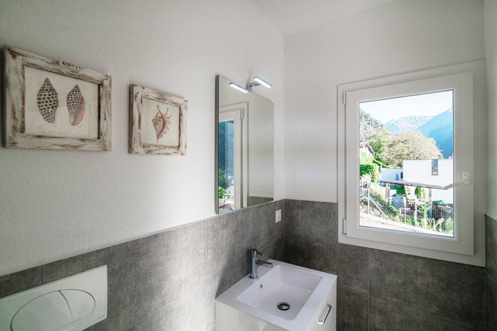 Photo of Bathroom in Lostallo