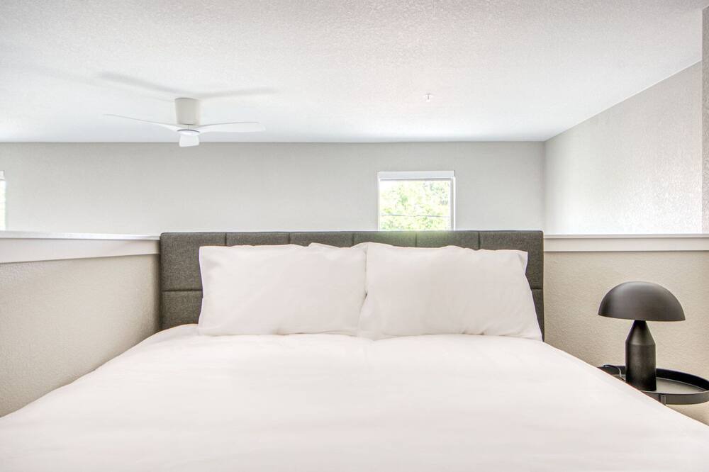 Photo of Bedroom in Capitol Hill