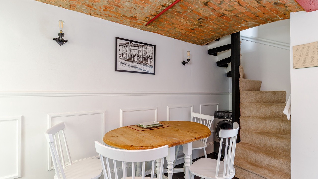 Photo of Others in Stoke Bruerne