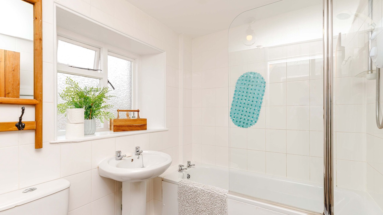 Photo of Others in Stoke Bruerne