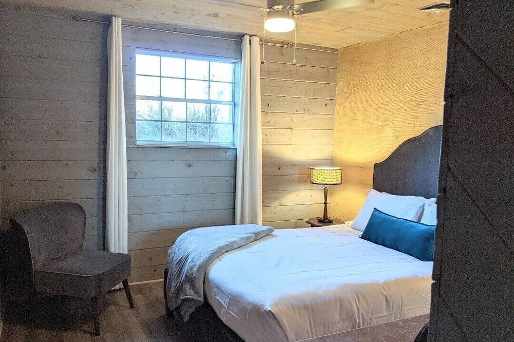Photo of Bedroom in Snowflake