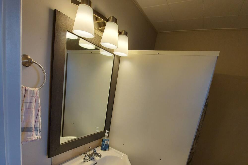 Photo of Bathroom in Combermere